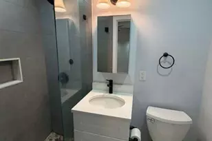 820 N Victoria Park Rd, Fort Lauderdale, FL 33304 - Photo 11