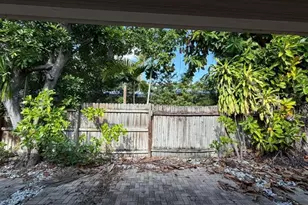 820 N Victoria Park Rd, Fort Lauderdale, FL 33304 - Photo 17