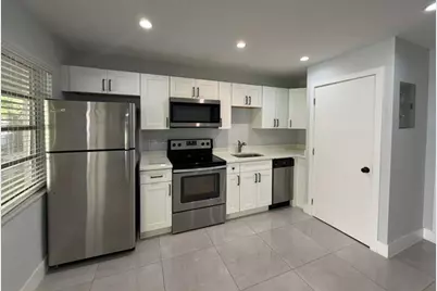 820 N Victoria Park Rd, Unit #3, Fort Lauderdale, FL 33304 - Photo 5