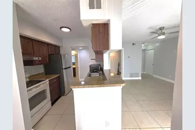 5672  Rock Island Rd, Unit #251, Tamarac, FL 33319 - Photo 3