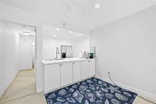 1069 Hillsboro Mile, Hillsboro Beach, FL 33062 - Photo 27