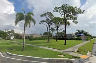 375 Bald Eagle Dr, Marco Island, FL 34145 - Photo 3