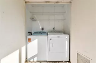 3051 Holiday Springs Blvd, Margate, FL 33063 - Photo 15