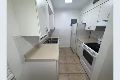 75 SW 10th St, Unit #104, Fort Lauderdale, FL 33315 - Photo 5