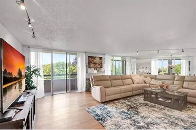 4770  Fountains Dr South, Unit #304, Lake Worth, FL 33467 - Photo 9