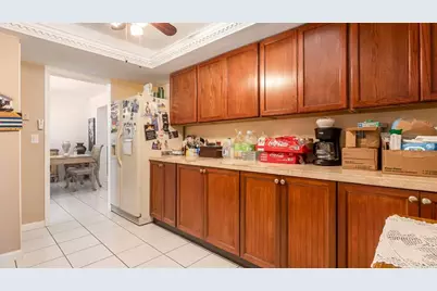 1032 NE 4th Ct, Hallandale Beach, FL 33009 - Photo 9