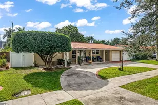 1032 NE 4th Ct., Hallandale Beach, FL 33009 - Photo 1