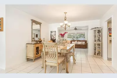 1032 NE 4th Ct, Hallandale Beach, FL 33009 - Photo 25