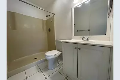 6040  Shakerwood Cir, Unit #205, Tamarac, FL 33319 - Photo 15