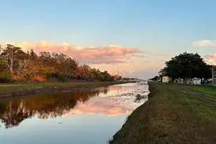 9041 Sunrise Lakes Blvd, Sunrise, FL 33322 - Photo 7