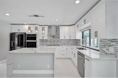 7475  Estrella Cir, Boca Raton, FL 33433 - Photo 7