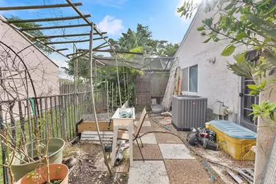 8363  Dynasty Dr, Boca Raton, FL 33433 - Photo 13