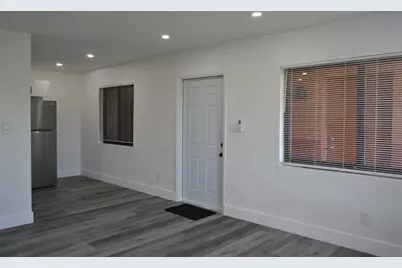 940 NW 8th Ave, Pompano Beach, FL 33060 - Photo 5