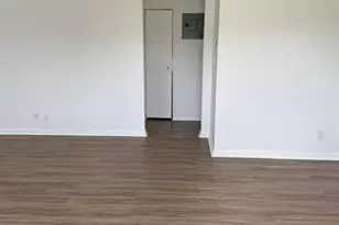 902 E Tiffany Dr, West Palm Beach, FL 33407 - Photo 11