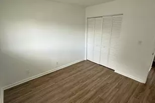 902 E Tiffany Dr, West Palm Beach, FL 33407 - Photo 9