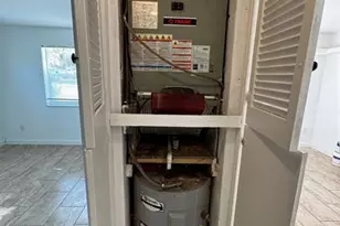 1847 NE 53rd St, Pompano Beach, FL 33064 - Photo 17