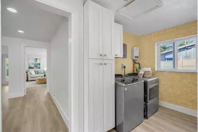 2633 NW 9th Ln, Wilton Manors, FL 33311 - Photo 11