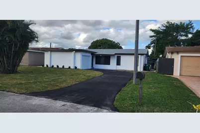 8633 N Sutton Dr, Miramar, FL 33025 - Photo 1