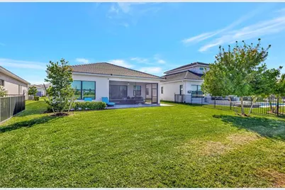 15865  Key Biscayne Ln, Loxahatchee, FL 33470 - Photo 45