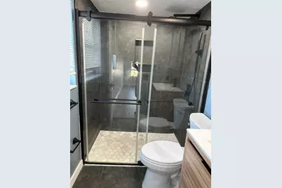 1101  Crystal Lake Dr, Unit #609, Deerfield Beach, FL 33064 - Photo 9