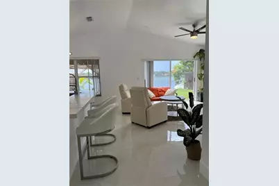 6354  Buena Vista Dr, Margate, FL 33063 - Photo 5