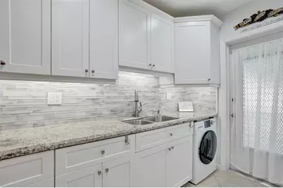 935 SE 9th Ave, Unit #16, Pompano Beach, FL 33060 - Photo 9