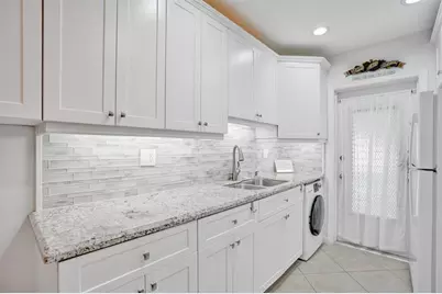 935 SE 9th Ave, Unit #16, Pompano Beach, FL 33060 - Photo 11