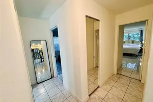 9673 NW 45th St, Sunrise, FL 33351 - Photo 11