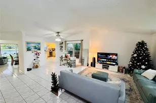 9673 NW 45th St, Sunrise, FL 33351 - Photo 5