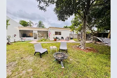 9673 NW 45th St, Sunrise, FL 33351 - Photo 25