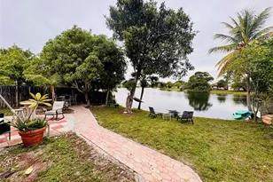 9673 NW 45th St, Sunrise, FL 33351 - Photo 21