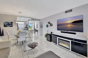 2615 NE 3rd Ct, Boynton Beach, FL 33435 - Photo 1