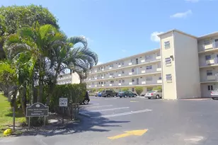 2615 NE 3rd Ct, Boynton Beach, FL 33435 - Photo 37