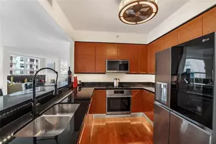 350 SE 2nd St, Fort Lauderdale, FL 33301 - Photo 9