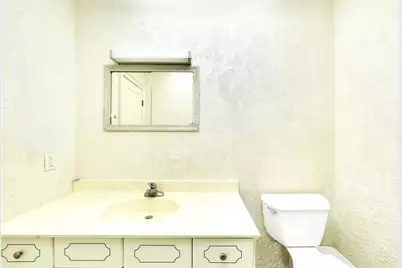 2701  Middle River Dr, Unit #11, Fort Lauderdale, FL 33306 - Photo 19