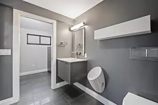 8 Portside Dr, Fort Lauderdale, FL 33316 - Photo 35