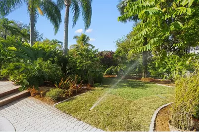 1012 SW 156th Ave, Pembroke Pines, FL 33027 - Photo 53