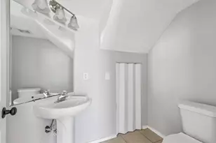 7402 E Banks Dr Unit, Tampa, FL 33617 - Photo 19