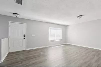 7402  E Banks Dr, Unit #7402, Tampa, FL 33617 - Photo 5