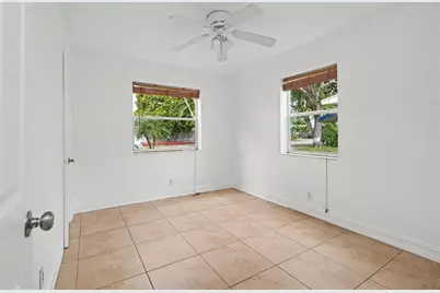 2530  McKinley St, Hollywood, FL 33020 - Photo 7