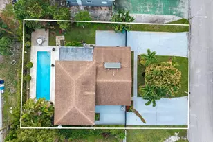 20335 NE 13th Ct, Miami, FL 33179 - Photo 35