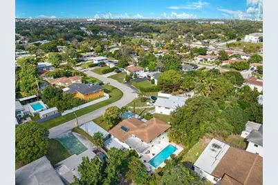 20335 NE 13th Ct, Miami, FL 33179 - Photo 41