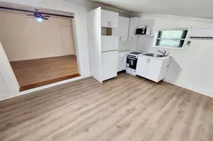 701 SW 68th Terrace, Pembroke Pines, FL 33023 - Photo 3