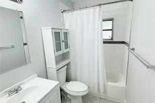 9602 NW 72nd St, Tamarac, FL 33321 - Photo 15