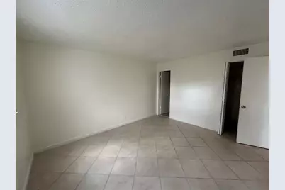 8000  Fairview Dr, Unit #102, Tamarac, FL 33321 - Photo 11