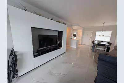 3209 S Ocean Dr, Unit #4E, Hallandale Beach, FL 33009 - Photo 9