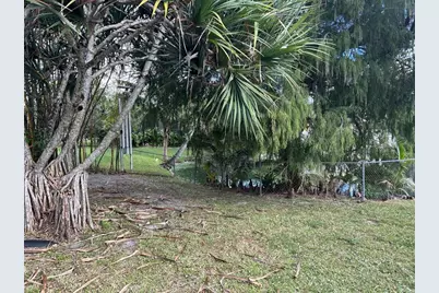 5751 SW 55th St, Davie, FL 33314 - Photo 9