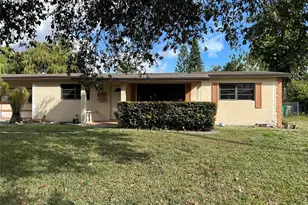5751 SW 55th St, Davie, FL 33314 - Photo 3