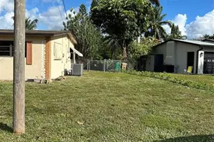 5751 SW 55th St, Davie, FL 33314 - Photo 5