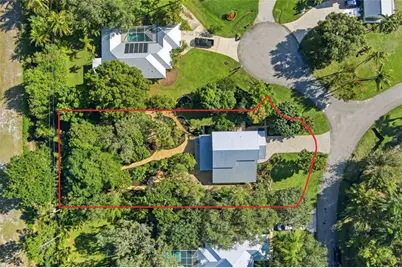 2727 NW Florida Ave, Stuart, FL 34994 - Photo 9